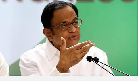 40 ஆண்டில் இல்லாத வகையில் ஜிடிபி மைனஸ் 7.3% ஆக சரிவு: கருப்பு ஆண்டு என ப.சிதம்பரம் குற்றச்சாட்டு