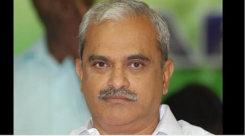 மத்திய அரசை மட்டும் நம்பாமல் வெளிநாடுகளில் தடுப்பூசி வாங்க வேண்டும்: புதுச்சேரி எம்பி வைத்திலிங்கம் அறிவுறுத்தல்