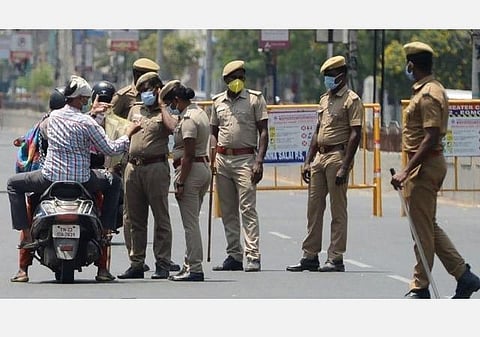 தமிழகத்தில் தளர்வுகளுடன் ஊரடங்கு இன்று முதல் அமல்: 11 மாவட்டங்களில் கட்டுப்பாடு