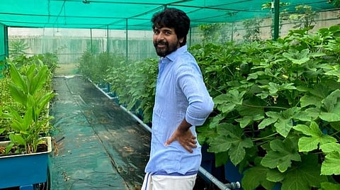 வீட்டிலேயே காய்கறித் தோட்டம் அமைத்த சிவகார்த்திகேயன்: வைரலாகும் படங்கள்
