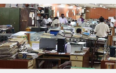 மத்திய அரசின் 50% ஊழியர்கள் அலுவலகத்துக்கு வர உத்தரவு: புதிய விதிமுறைகள் வெளியீடு