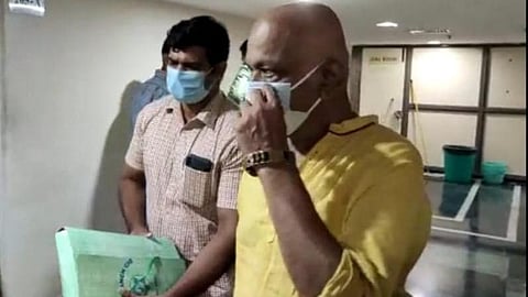 டெல்லியில் கைதான சிவசங்கர் பாபா: செங்கல்பட்டு நீதிமன்றத்தில் ஆஜர், சிறையிலடைப்பு