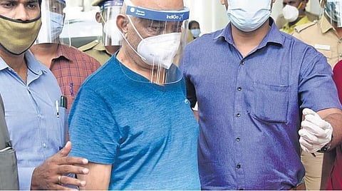 மாணவிகளிடம் பாலியல் அத்துமீறலில் ஈடுபட்ட விவகாரம்; சிவசங்கர் பாபாவுக்கு உடந்தையாக இருந்த பெண் சீடர் கைது: திடீர் உடல் நலக் குறைவால் பாபா மருத்துவமனையில் அனுமதி