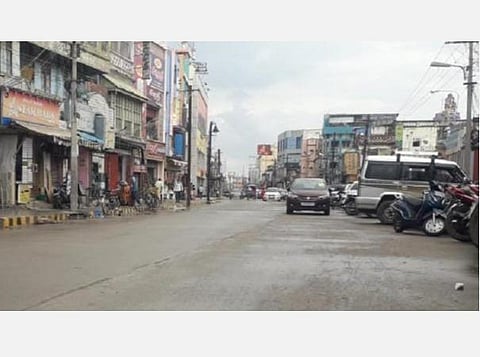 விதிமீறல் கட்டிடங்களுக்கு எதிரான நடவடிக்கை: கால அவகாசம் வழங்கி உயர் நீதிமன்றம் உத்தரவு 