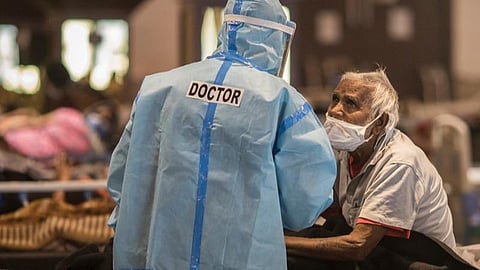 'வெள்ளை உடுப்பு அணிந்த ராணுவ வீரர்களே' தேசிய மருத்துவர்கள் தின வாழ்த்துச் செய்தியில் முதல்வர் ஸ்டாலின் நெகிழ்ச்சி