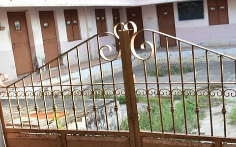 பல ஆண்டுகளாக ஒரே இடத்தில் பணிபுரியும் விடுதி வார்டன்கள்: மீண்டும் ஆசிரியர் பணிக்கு அனுப்ப கோரிக்கை