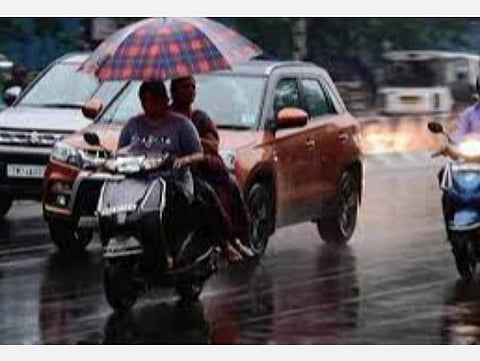 வளிமண்டல மேலடுக்கு சுழற்சி, வெப்பச்சலனம்; 5 நாட்களுக்கு தமிழகத்தில் பல மாவட்டங்களில் கனமழை: வானிலை ஆய்வு மையம்