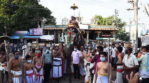 ஸ்ரீரங்கம் ரங்கநாதர் கோயிலில் தாயாருக்கு ஜேஷ்டாபிஷேகம். படம்: ஜி. ஞானவேல்முருகன்