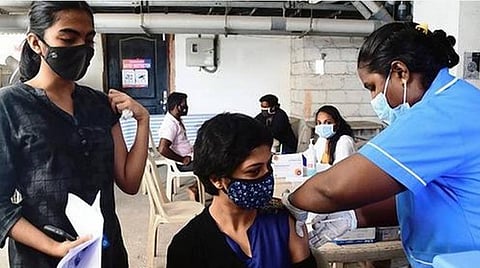 நாடு முழுவதும் கோவிட்-19 தடுப்பூசி: 38.11 கோடியைக் கடந்தது