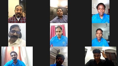 காணொலிக் காட்சி மூலம் விளையாட்டு வீரர்களுடன் உரையாடிய கமல்ஹாசன்.