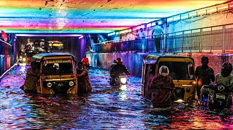 சென்னையில் பலத்த மழை: குடிநீர் வழங்கும் ஏரிகளுக்கு நீர் வரத்து அதிகரிப்பு