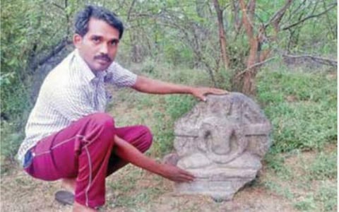 தே.கல்லுப்பட்டி அருகே 10-ம் நூற்றாண்டு மகாவீரர் சிற்பம் கண்டெடுப்பு
