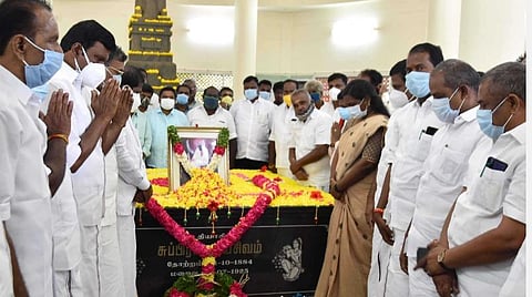 சுதந்திரப் போராட்ட வீரர் சுப்பிரமணிய சிவா நினைவு தினம்: மணி மண்டபத்தில் ஆட்சியர், எம்எல்ஏக்கள் மரியாதை