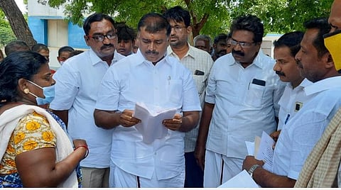 விளாத்திகுளம் தொகுதிக்கு உட்பட்ட கிராமங்களில் மக்கள் குறைகேட்புக் கூட்டம்