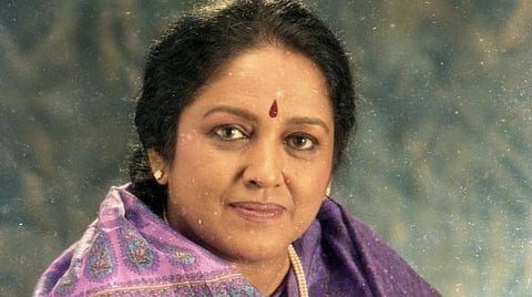 பிரபல பாடகி கல்யாணி மேனன் காலமானார்: பிரபலங்கள் இரங்கல்
