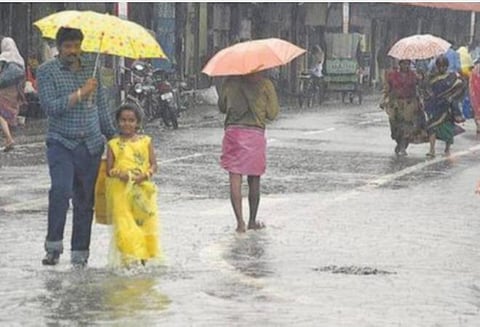 4 மாவட்டங்களுக்கு கனமழை வாய்ப்பு; மீனவர்களுக்கு எச்சரிக்கை: வானிலை ஆய்வு மையம்