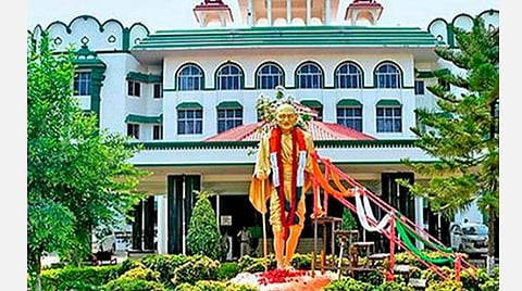 60 ஆயிரம் தமிழ் கல்வெட்டுகளை மைசூருவில் வைத்திருப்பது ஏன்?- மத்திய அரசுக்கு உயர் நீதிமன்றம் கேள்வி