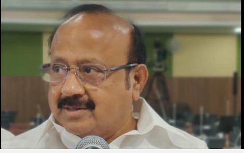 மரவள்ளியில் மாவுப்பூச்சி தாக்குதல்; பாதிக்கப்பட்ட விவசாயிகளுக்கு ஹெக்டேருக்கு ரூ.2 ஆயிரம் இழப்பீடு: வேளாண்மைத் துறை அமைச்சர் எம்.ஆர்.கே.பன்னீர்செல்வம் பேரவையில் அறிவிப்பு
