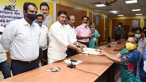 சட்டத்துக்குப் புறம்பான திட்டங்களுக்கு அதிமுக ஆட்சியில் நிதி ஒதுக்கீடு: விசாரணைக் குழு அமைப்பு