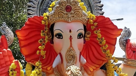 கரோனா கட்டுப்பாட்டு விதிகளுக்கு உட்பட்டு விநாயகர் ஊர்வலம் நடத்த அரசு அனுமதிக்க வேண்டும்: மாநில சிவசேனா தலைவர் கோரிக்கை