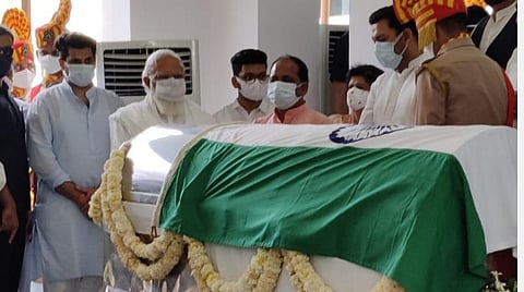 ‘‘அவரது கனவுகள் நிறைவேறும்’’- கல்யாண் சிங் உடலுக்கு பிரதமர் மோடி  நேரில் அஞ்சலி