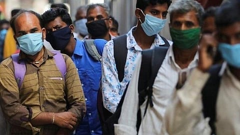 இந்தியாவில் கரோனா 'எண்டமிக்' நிலையை எட்டியதா? உலக சுகாதார மைய விஞ்ஞானி சொல்வது என்ன?