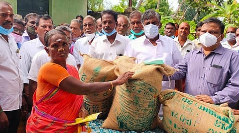 புதுவையில் ஐந்து ஆண்டுகளுக்குப் பிறகு விவசாயிகளுக்கு விதை நெல் தரும் பாசிக் அலுவலகம் திறப்பு