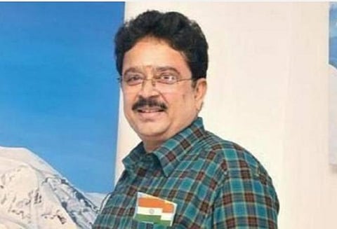 பெண் பத்திரிகையாளர்கள் மீது அவதூறு: எஸ்.வி.சேகர் மீதான வழக்கை ரத்து செய்ய உயர் நீதிமன்றம் மறுப்பு