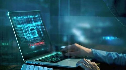 முகநூலில் பழகி ஆபாச வீடியோ கால் மூலம் பணம் பறிக்கும் கும்பல் பற்றி சைபர் கிரைம் விழிப்புணர்வு