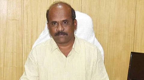 திருச்சி ஆட்சியர் சென்ற கார் சேலத்தில் விபத்து