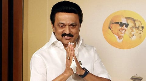 அகவிலைப்படி உயர்வு, சத்துணவு ஊழியர்களுக்கு ஓய்வு பெறும் வயதை உயர்த்தியது உள்ளிட்ட 13 அறிவிப்புகளுக்கு ஆசிரியர்கள், அரசு ஊழியர் சங்கங்கள் வரவேற்பு