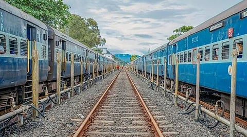 4 வழித்தடங்களில் இரட்டை ரயில் பாதை - திட்ட அறிக்கை தயாரிக்கும் பணிகள் தொடக்கம்