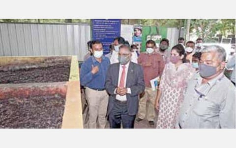 தேனாம்பேட்டை மண்டலத்தில் திடக்கழிவு மேலாண்மைக்கான பணிகளை தேசிய பசுமை தீர்ப்பாயம், திடக்கழிவு மேலாண்மைக்கான மாநில கண்காணிப்பு குழுத் தலைவர்  பி.ஜோதிமணி பார்வையிட்டார். மத்திய வட்டார துணை ஆணையர் ஷரண்யா அரி மற்றும் மண்டல அலுவலர்கள் உடனிருந்தனர்.
