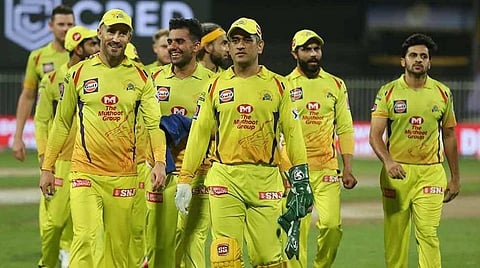 வெற்றி பெற்ற மகிழ்ச்சியில் சிஎஸ்கே அணி | படம் உதவி ட்விட்டர்