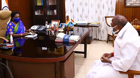 எம்.பி. தேர்தலில் தொடரும் இழுபறி; டெல்லி விரைந்த புதுச்சேரி பாஜக தலைவர்கள்: ஆளுநரை திடீரென்று சந்தித்த முதல்வர்