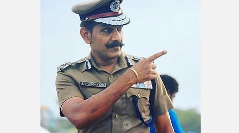 போலீஸ் சோதனையில் 3 நாட்டு துப்பாக்கி, 250 கத்திகள் சிக்கின; தமிழகம் முழுவதும் 450 ரவுடிகள் கைது: நடவடிக்கை தொடரும் என டிஜிபி எச்சரிக்கை