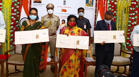 மனம் விட்டுப் பேச கடிதம் எழுதுங்கள்; மிகப்பெரிய உறவுகளை கட்டமைத்தது கடிதங்கள்தான்: புதுவை ஆளுநர் தமிழிசை