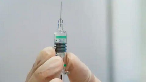 மலேரியாவுக்கு எதிரான முதல் தடுப்பூசி: உலக சுகாதார மையம் பச்சைக் கொடி