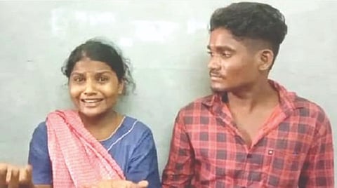 கடத்திச் செல்லப்பட்ட குழந்தையின் பெற்றோர்.
