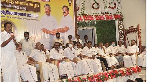 கட்சித் தலைவர்களின் தவறான தேர்தல் வியூகத்தால் எதிர்க்கட்சியாக இருக்கிறோம்: செல்லூர் கே. ராஜூ வருத்தம்