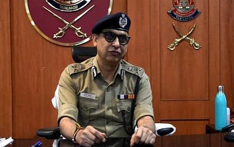 சென்னையில் முகக்கவசம் அணியாமல் செல்லும் முதியோரை குறிவைத்து நூதன முறையில் மோசடி: பொதுமக்கள் எச்சரிக்கையாக இருக்க காவல் ஆணையர் அறிவுறுத்தல்
