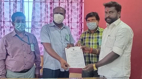 வேட்பு மனுத்தாக்கலின்போது ஆர்.கடல்மணி