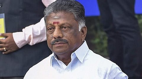 விமானக் கட்டணத்துக்கு இணையாக தனியார் பேருந்துக் கட்டணம்; பேருந்து உரிமையாளர்களுடன்‌ ரகசியத்‌ தொடர்பா?- ஓபிஎஸ் கேள்வி