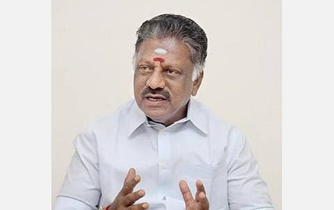தனியார் பேருந்துகளில் கூடுதல் கட்டணம் வசூலிப்பதை முதல்வர் தடுக்க வேண்டும்: ஓ.பன்னீர்செல்வம் வேண்டுகோள்