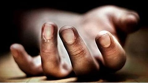 பொறியியல் கல்லூரி மாணவர் போதையில் 8-வது மாடியிலிருந்து தவறி விழுந்து உயிரிழப்பு