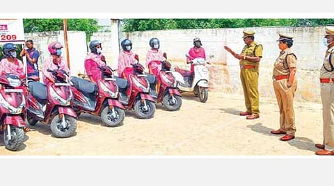 பெண்கள், குழந்தைகளுக்கு எதிரான குற்றங்களை தடுக்க திருப்பூர் மாநகரில் ‘பிங்க்’ ரோந்து முறை அமல்