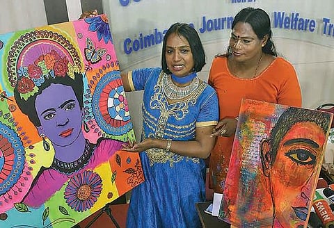 அமெரிக்க கண்காட்சிக்கு தேர்வான கோவை திருநங்கைகளின் ஓவியங்கள்: கலைக்கூடம் அமைக்க அரசு உதவ கோரிக்கை