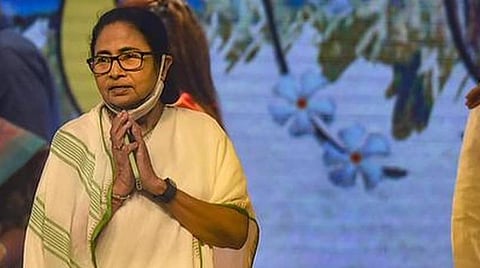 காங்கிரஸால் பிரதமர் மோடி பலமாகிறார்; பாஜகவின்டிஆர்பி : மம்தா பானர்ஜி கடும் சாடல்