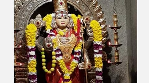 கடக  ராசி அன்பர்களே! நவம்பர் மாத பலன்கள்; புத்தியில் தெளிவு; காரியத்தில் வெற்றி; குழப்பம் நீங்கும்; வீண் பயம் விலகும்! 
