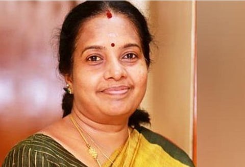 சர்ச்சைகள், குழப்பங்களுக்கு இடமளிக்காதீர்; நவ.1-ம் தேதியே தமிழ்நாடு நாள்: வானதி சீனிவாசன்